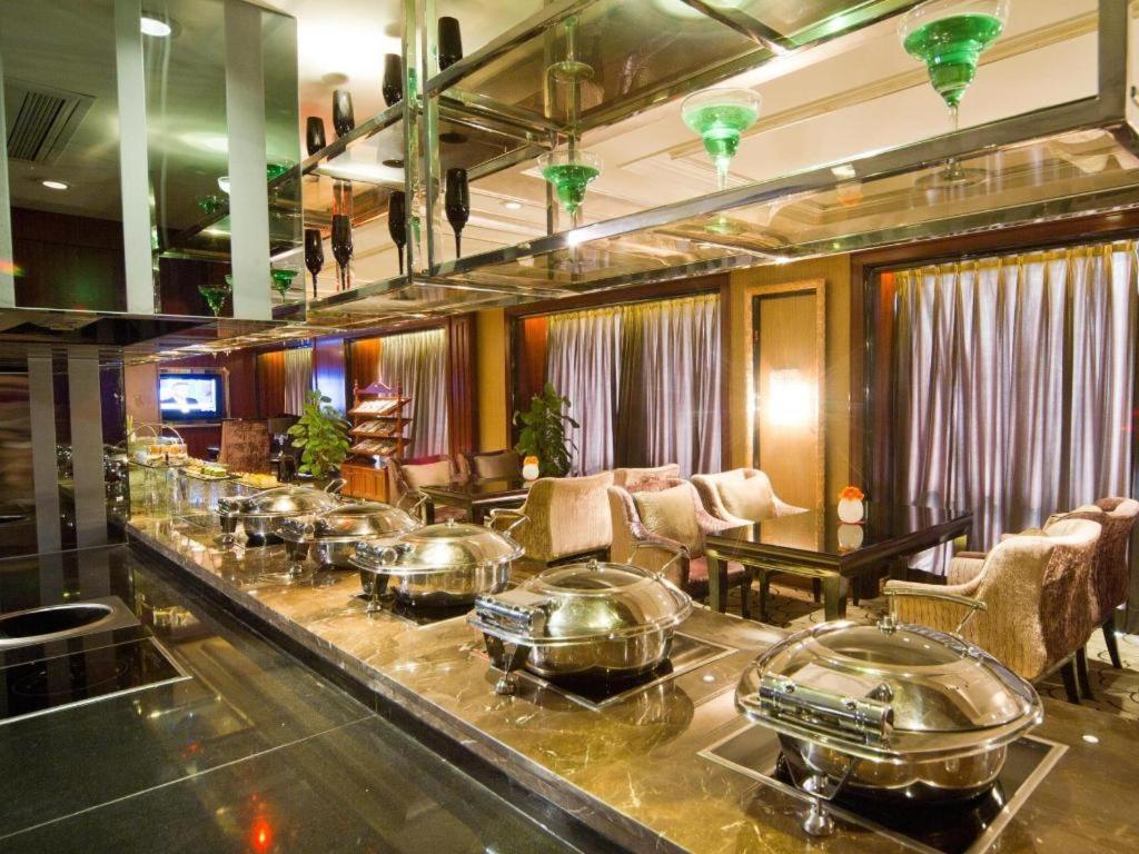Wyndham Grand Plaza Royale Furongguo Чанша Экстерьер фото
