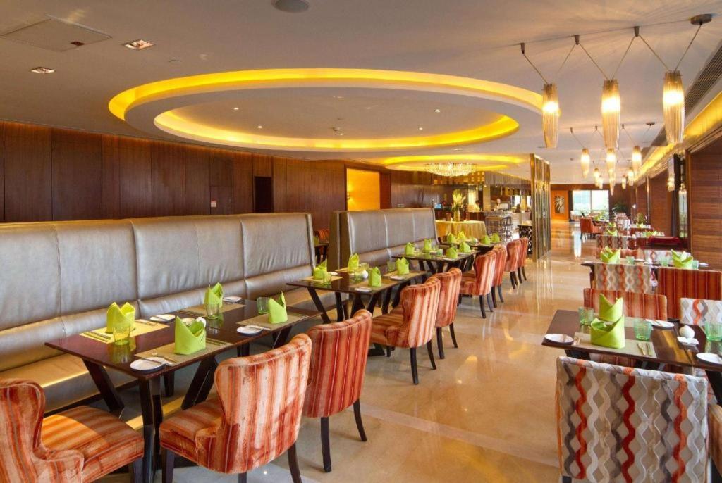 Wyndham Grand Plaza Royale Furongguo Чанша Экстерьер фото